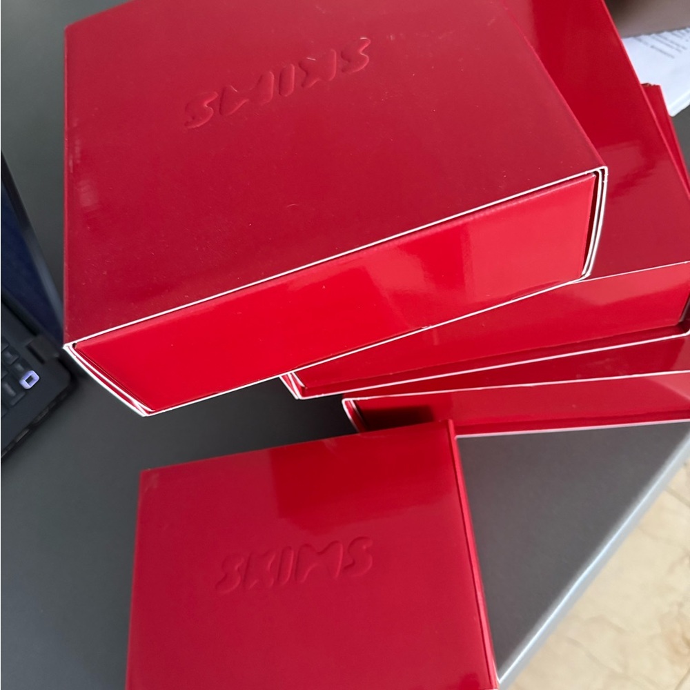 Skims Red Gift Box Set
